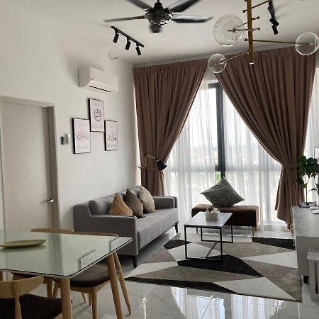 Free Netflix! Zas Suite At Troika Residence, Kb Kota Bharu Eksteriør bilde