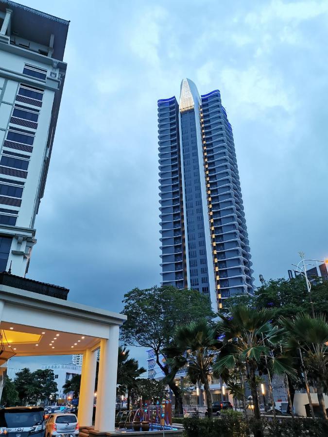 Free Netflix! Zas Suite At Troika Residence, Kb Kota Bharu Eksteriør bilde